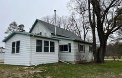 5231 LONSBERRY Road, Columbiaville, MI 48421