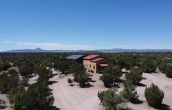 2795 W Poppy Road, Ash Fork, AZ 86320