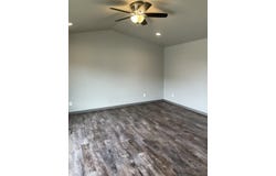 112 Wild Rose Ln, Solon, IA 52333
