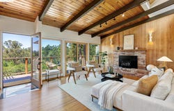 2072 Arrowhead Dr, Oakland, CA 94611