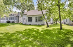 816 E Barrington Circle, Jackson, MI 49203