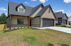 2333 W Seminole Drive, Rogers, AR 72758