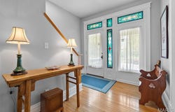 6050 McPherson Avenue, St Louis, MO 63112