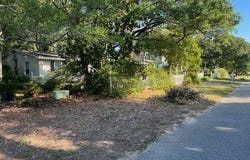 321 NE 49th Street, Oak Island, NC 28465