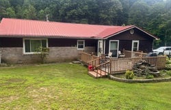 672 Birch Branch, Salyersville, KY 41465
