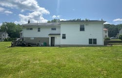 39 Green St, Oxford Twp., NJ 07863-3263