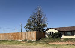 1102 Avenue B, Plains, TX 79355