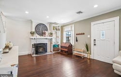 45 BAYVIEW AVE, NEWARK, NJ 07112