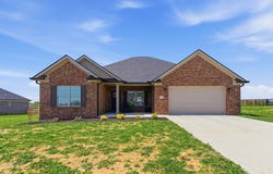 202 Carhartt Drive, Richmond, KY 40475