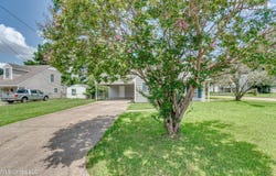 1001 Twin Pine Lane, Pearl, MS 39208