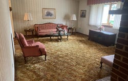300 W NEW STREET, GLASSBORO, NJ 08028
