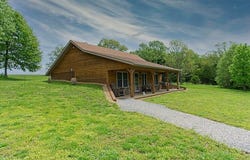 14266 Able Road, Houston, MO 65483