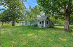 727 N East Street, Hastings, MI 49058