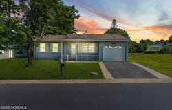 15 Apple Lane, Whiting, NJ 08759
