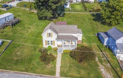 509 W 3rd Ave, Lenoir City, TN 37771