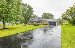 318 Valiant Drive, Rochester, NY 14623