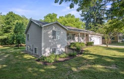5949 Whitneyville Avenue SE, Alto, MI 49302