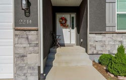 2214 SW 9th Street, Blue Springs, MO 64014