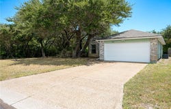 101 Saunders Lane, Aransas Pass, TX 78336