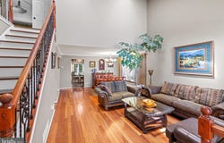 400 LAURA LANE, PHILADELPHIA, PA 19116