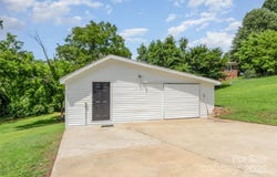 1164 Bradford Mountain Road, Lenoir, NC 28645
