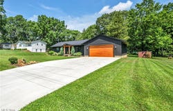 653 VALLEY CREST DRIVE, NEW FRANKLIN, OH 44319