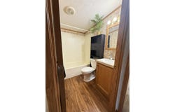 927 W Lake Drive, Fremont, MI 49412