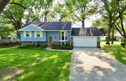 1860 E Choctaw Drive, London, OH 43140