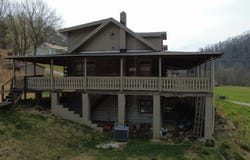 971 Calhoun Br Rd, Jackson, KY 41339