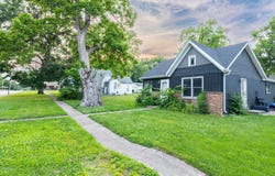 321 E TAZEWELL Street, Tremont, IL 61568