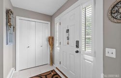 571 Westport Lane, Monroe, NJ 08831