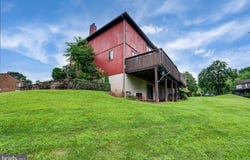 6 WILLOW WAY, READING, PA 19606