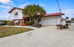 1689 SW Coxswain Place, Palm City, FL 34990