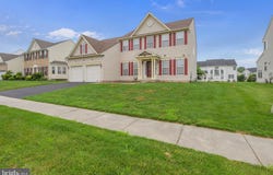 34 CALVARESE DRIVE, BEAR, DE 19701