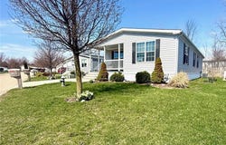362 Pin Oak Circle, Elyria, OH 44035
