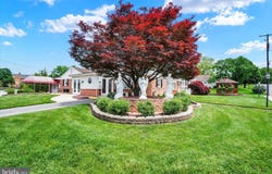 2290 SCHOOL STREET, YORK, PA 17408
