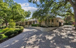 1605 Canyon Oaks Drive, Irving, TX 75061
