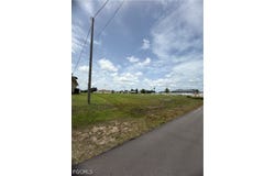 1616 NW 5th Street, Cape Coral, FL 33993