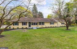 370 GANTTOWN ROAD, SEWELL, NJ 08080