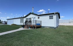 10214 NE 10th St, Pratt, KS 67124