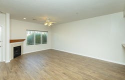 2240 Hart Avenue unit: 4, Des Moines, IA 50320