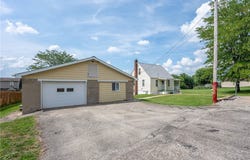 408 W Keeling Ave, Derry Twp, PA 15627