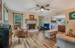 16 Gulf Hill Dr, Dartmouth, MA 02748