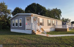14 W WILLOW, PALMYRA, PA 17078