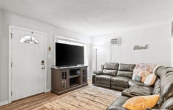 1011 Kleberg Street, Alice, TX 78332