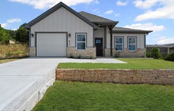913 Pease River Drive, Granbury, TX 76048