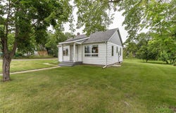 202 Lake Avenue S, Ottertail, MN 56571