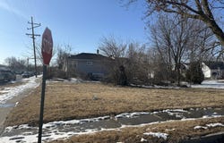 1135 164th Place, Hammond, IN 46320