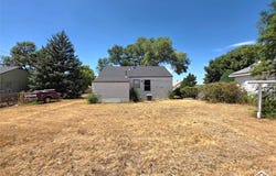 1202 S Ponca Avenue, Satanta, KS 67870