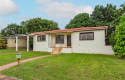 1925 SW 82nd Ct, Miami, FL 33155